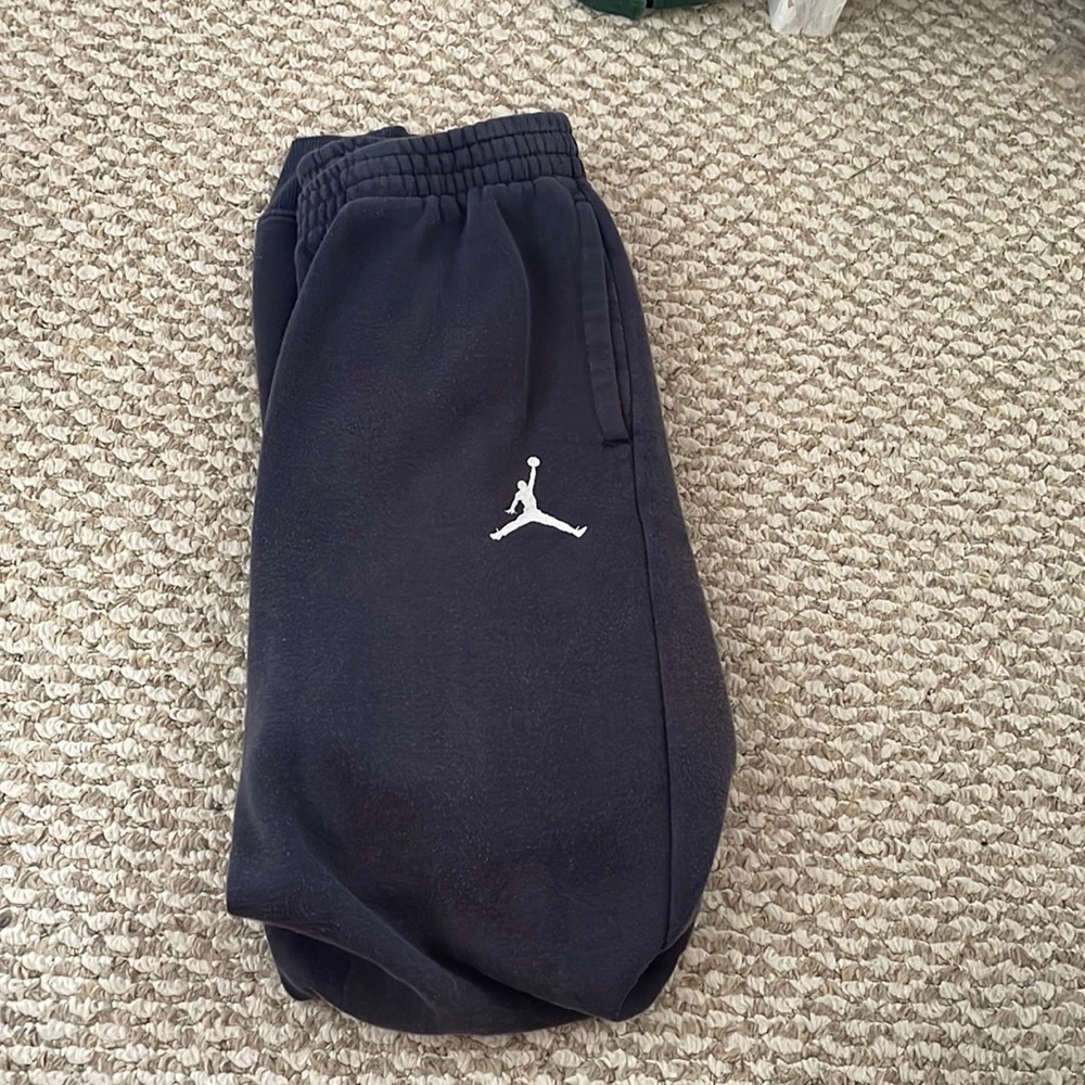 Navy blue Jordan boys sweatpants